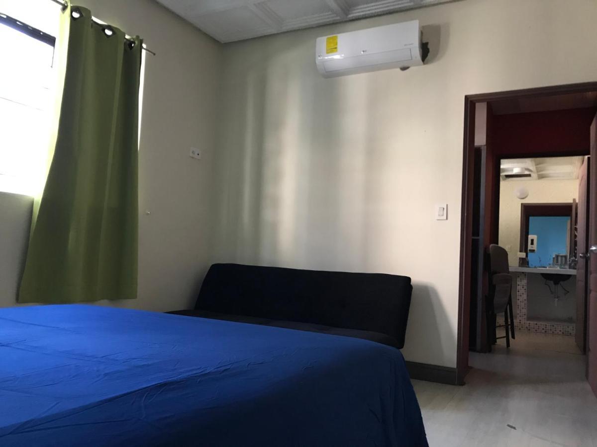 Culturahumana Guesthouse Panama City Ngoại thất bức ảnh
