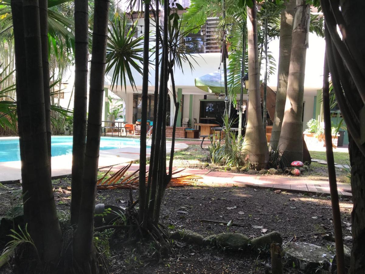 Culturahumana Guesthouse Panama City Ngoại thất bức ảnh