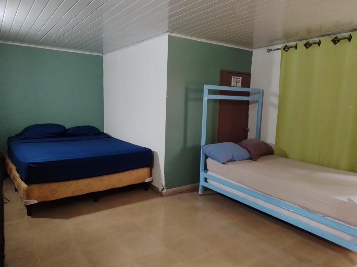 Culturahumana Guesthouse Panama City Ngoại thất bức ảnh